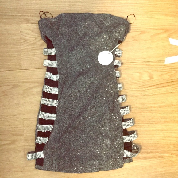 Forever 21 Dresses & Skirts - Forever 21 rhinestone strapless dress brand new!